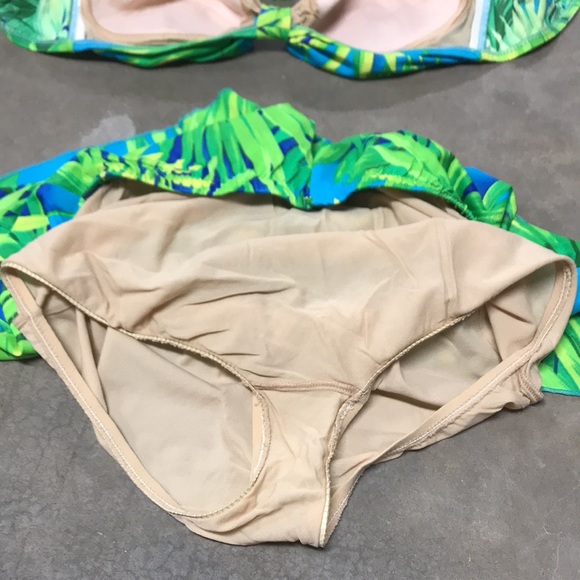 Swimsuit. Two piece. Size 10. Excellent condition. - Picture 11 of 12